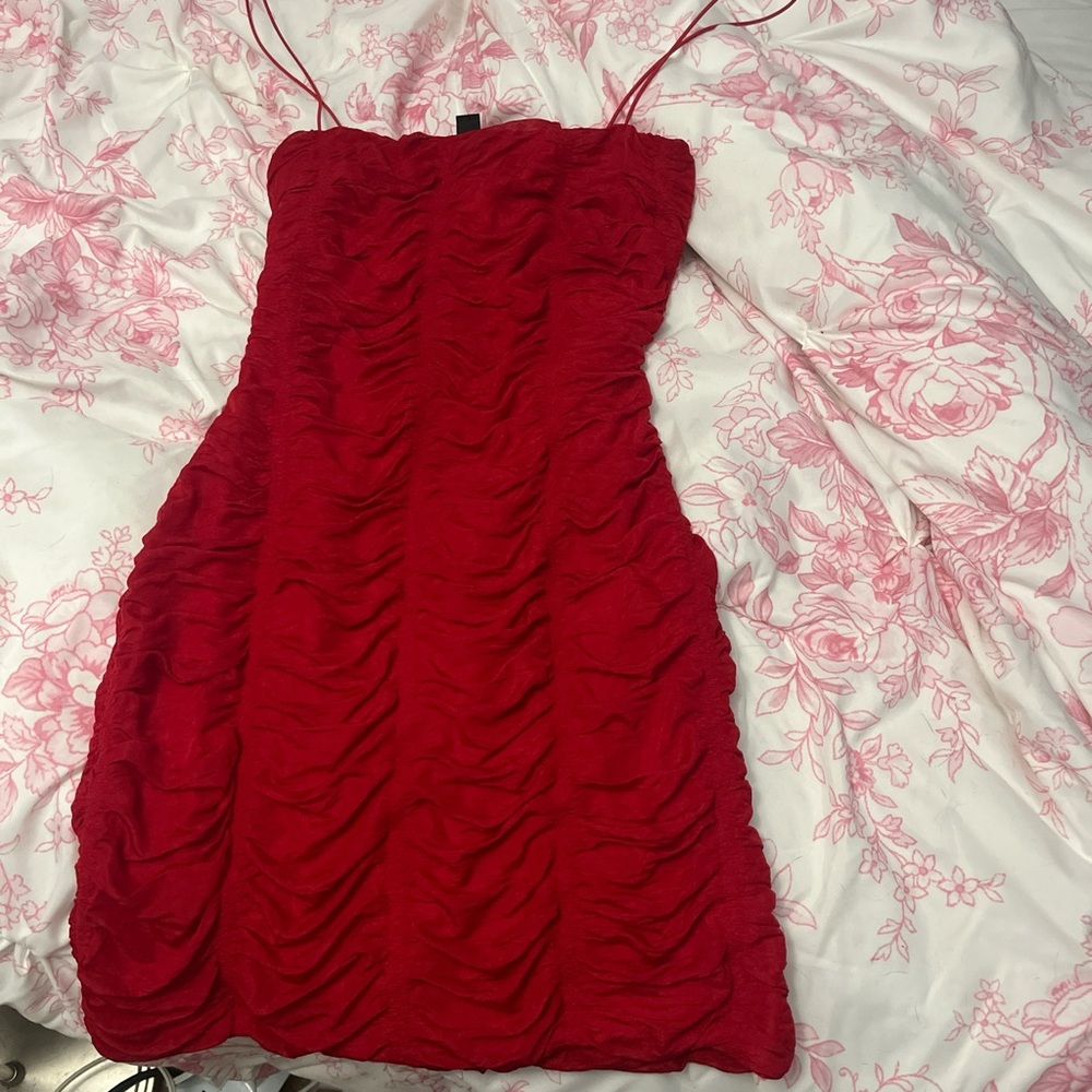 Windsor Scarlet Gown
